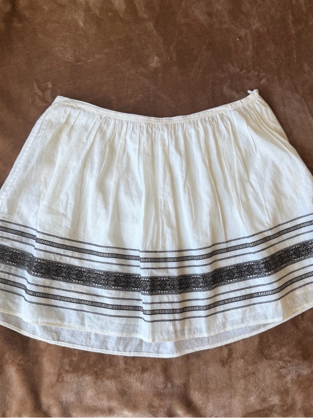 Abercrombie & Fitch White Mini Skirt with Black Stripe Embroidery
